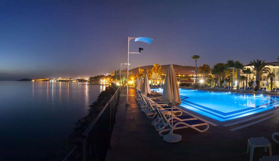 Een foto van het zwembad bij Ephesia Holiday Beach Club