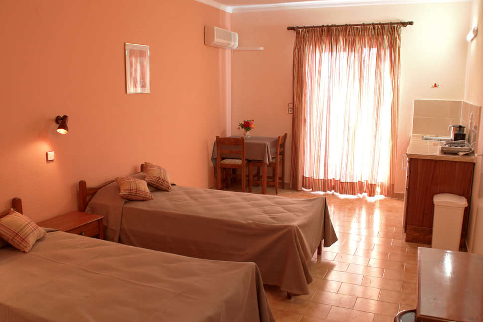 Een foto van Sandy's Studios & Log Villas