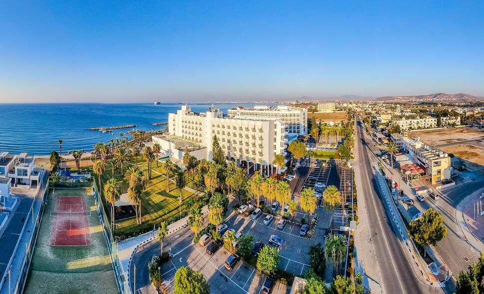 Ein Foto The Golden Bay Beach Hotel