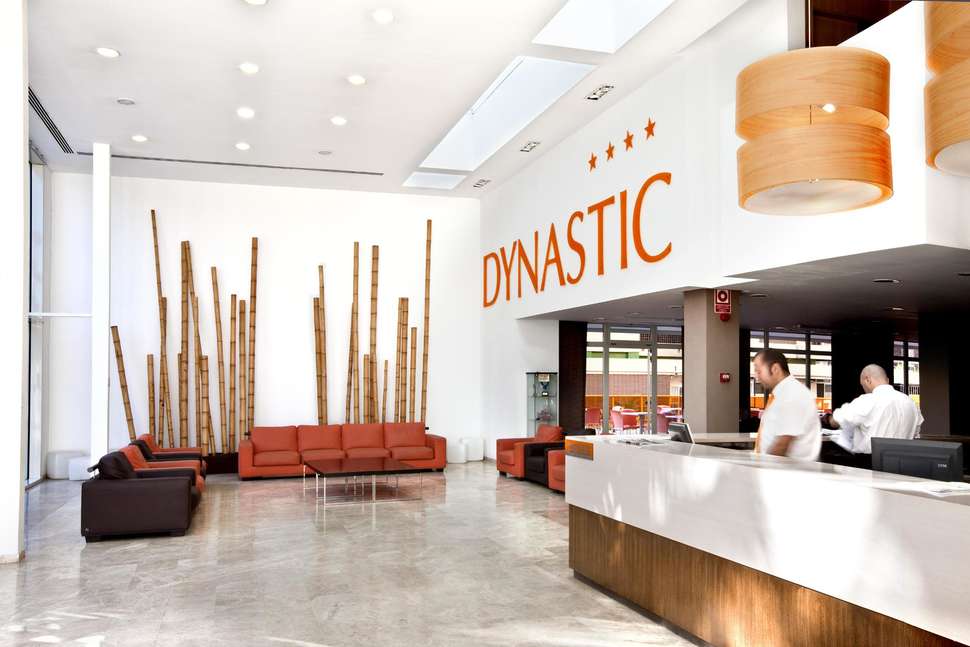 Een foto van het interieur van Hotel Dynastic