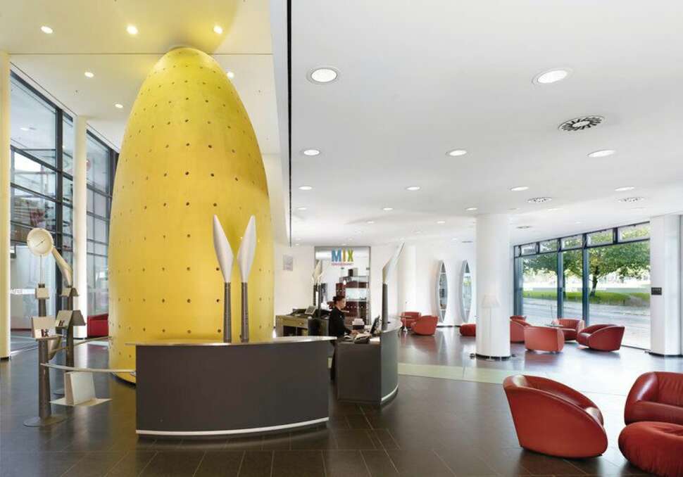 Een foto van het interieur van Art'Otel Dresden
