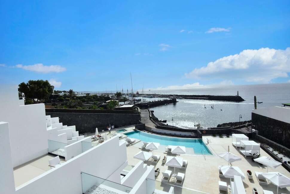 Ein Foto Royal Marina Suites