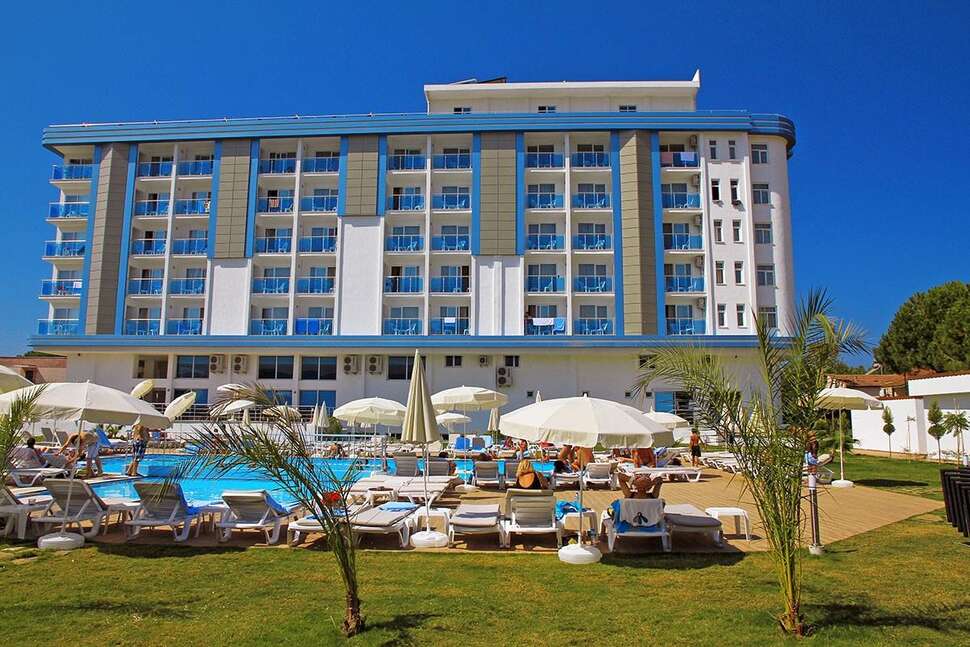 Een foto van het zwembad bij The Gap Hotel Kusadasi