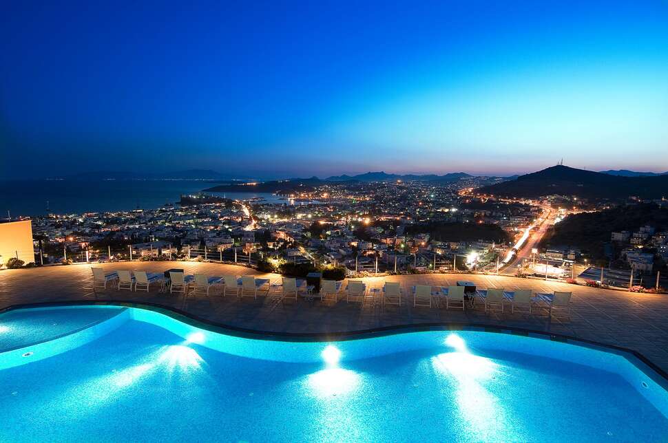 Ein Foto vom Pool im The Marmara Bodrum