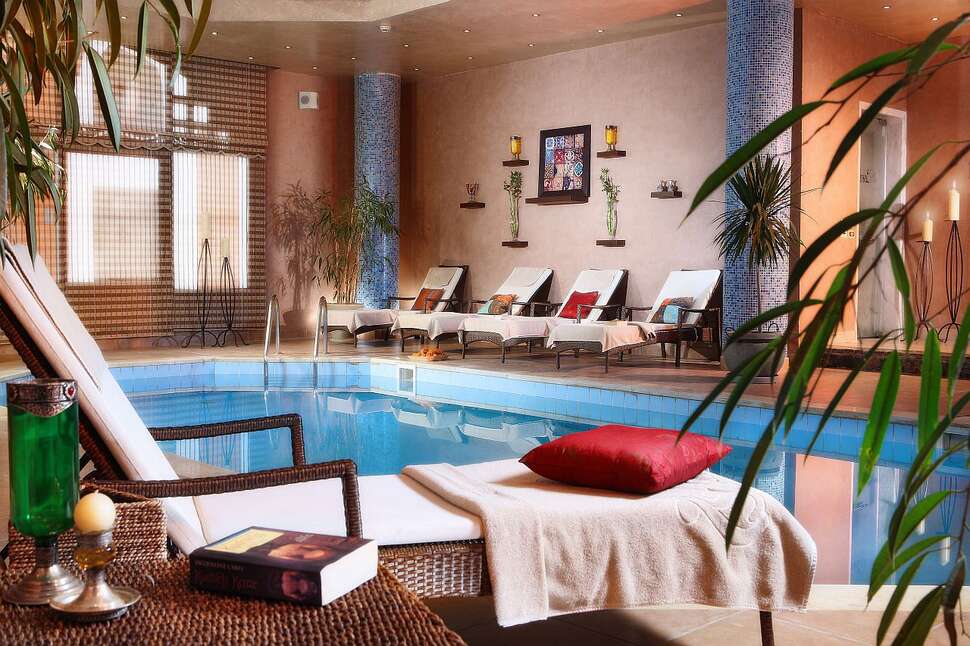 Een foto van het zwembad bij Sunrise Garden Beach Resort