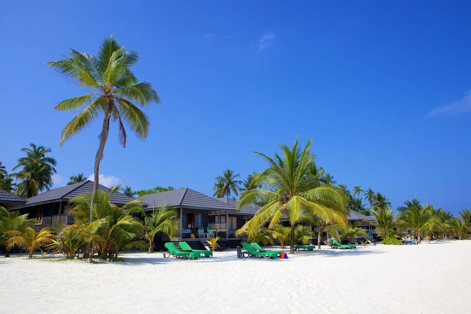 Een foto van het strand bij Kuredu Island Resort