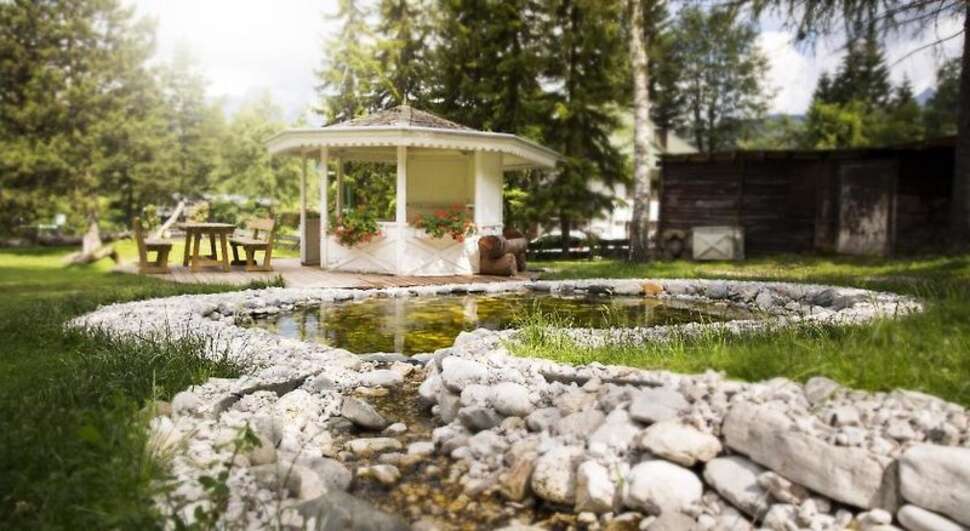 Ein Foto von der Außenansicht des Bergresort Seefeld