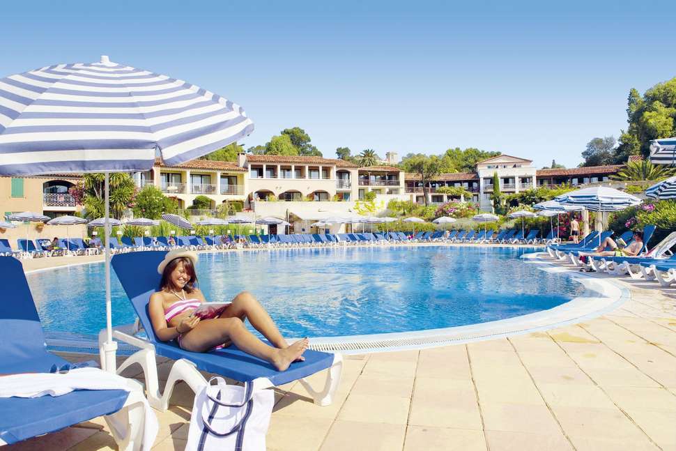 Een foto van het zwembad bij Pierre & Vacances Residence Les Parcs de Grimaud
