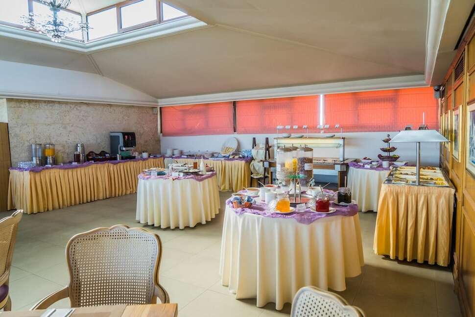 Een foto van de faciliteiten bij Castello City Hotel
