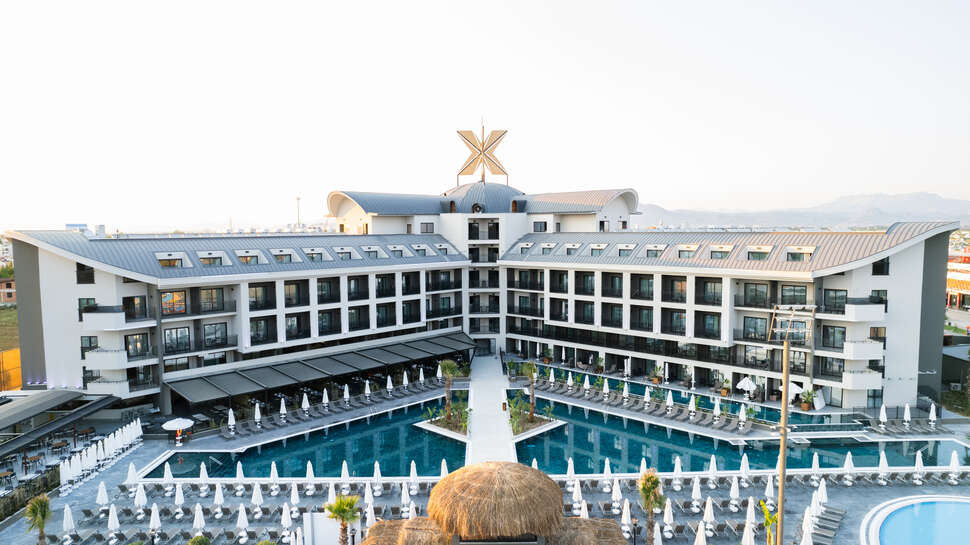 Een foto van het zwembad bij Hotel The X Belek