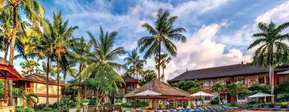 Een foto van het zwembad bij The Jayakarta Bali