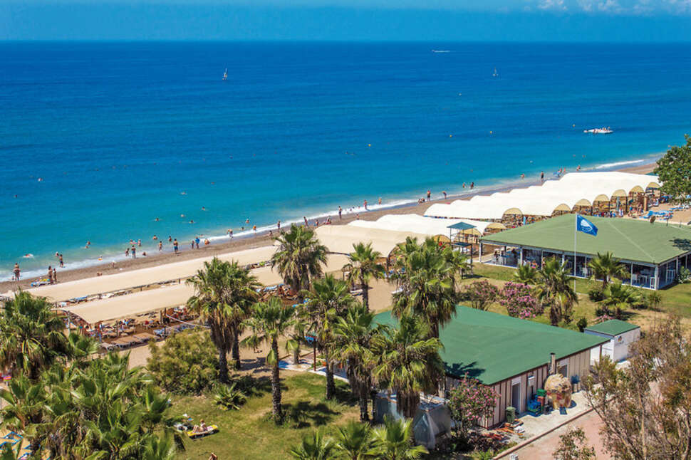 Een foto van het strand bij Serra Park Hotel