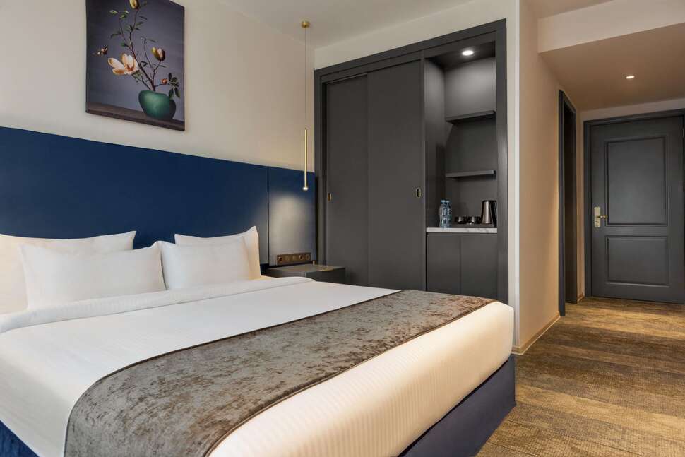Een foto van Ramada by Wyndham Tbilisi Old City
