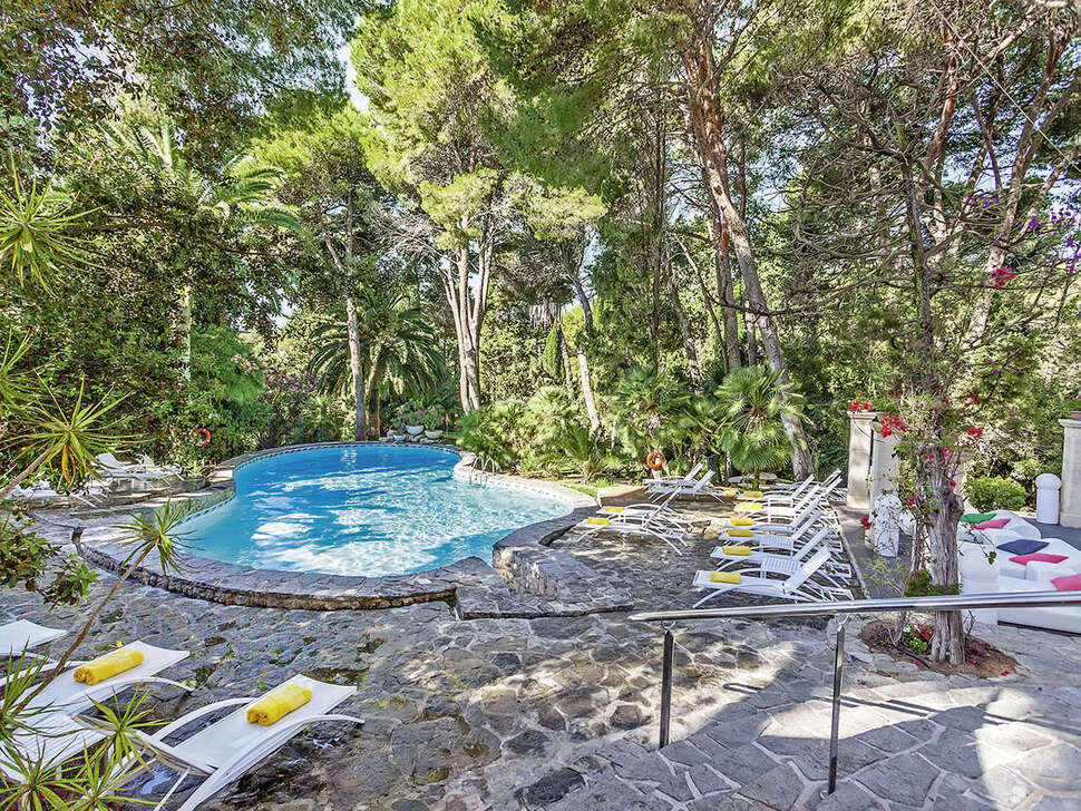 Een foto van het zwembad bij Hotel Lago Garden Suites & Spa