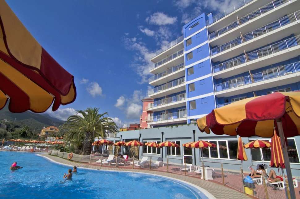 Een foto van het zwembad bij Ai Pozzi Village Spa Resort