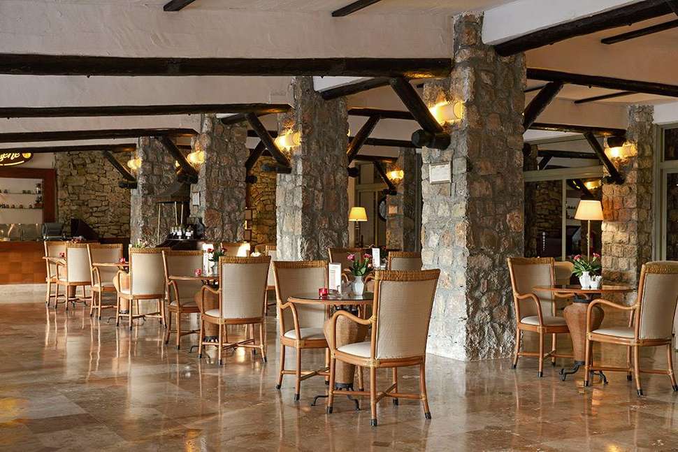 Een foto van het interieur van Marti Resort