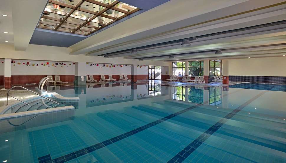 Een foto van het zwembad bij Sol Nessebar Bay & Mare Resort