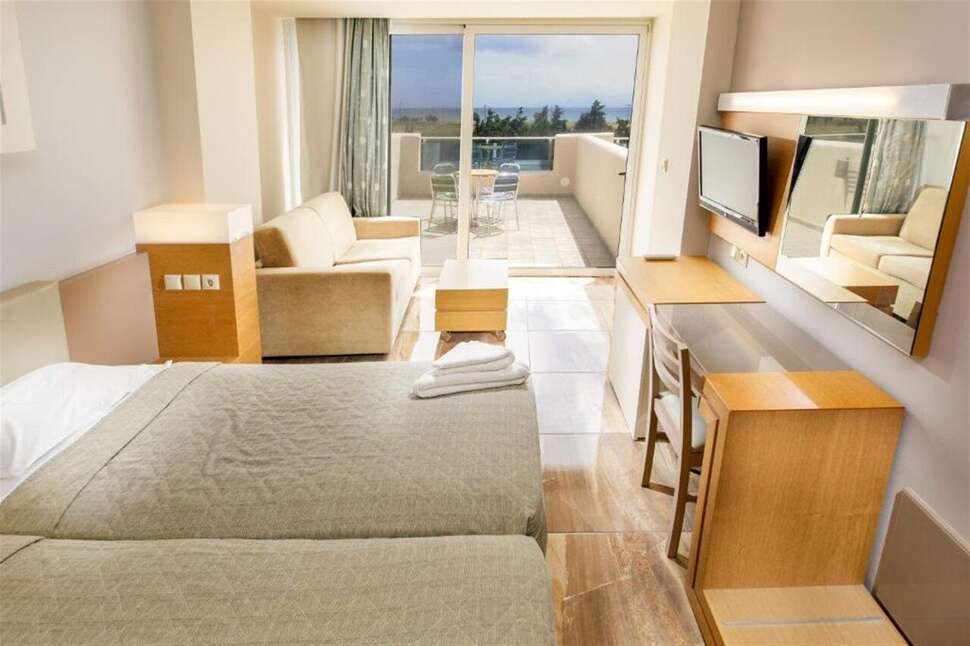 Een foto van Sovereign Beach Hotel