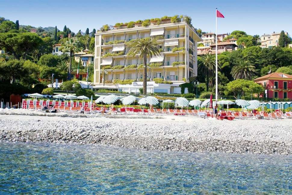 Een foto van de buitenkant van Best Western Hotel Regina Elena