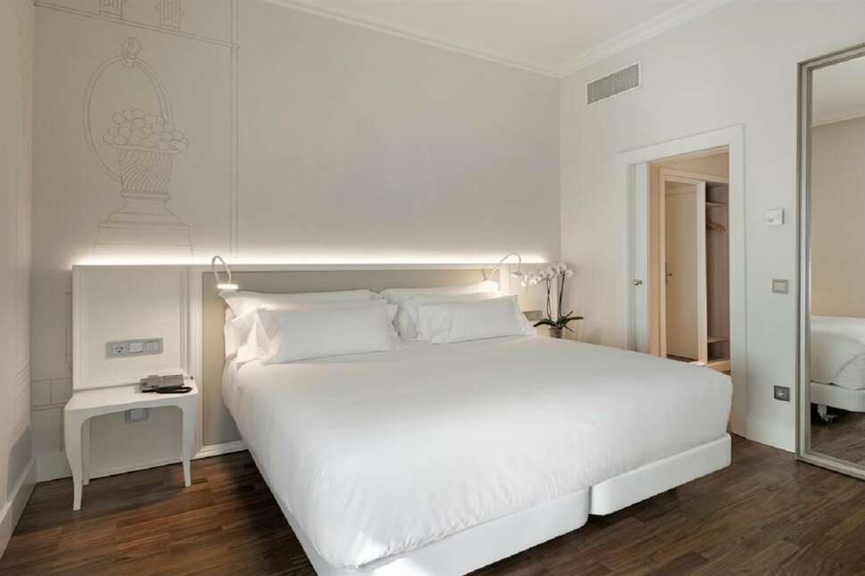 Een foto van NH Collection Madrid Abascal