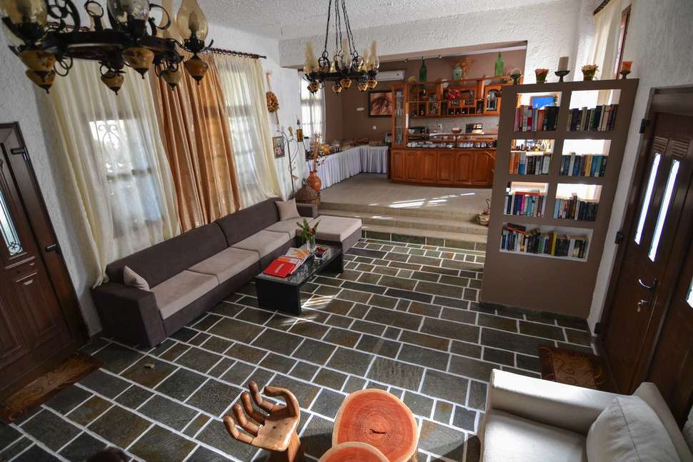 Een foto van het interieur van Hotel Matina