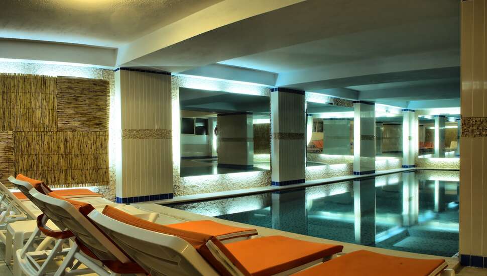 Een foto van het zwembad bij Ephesia Hotel