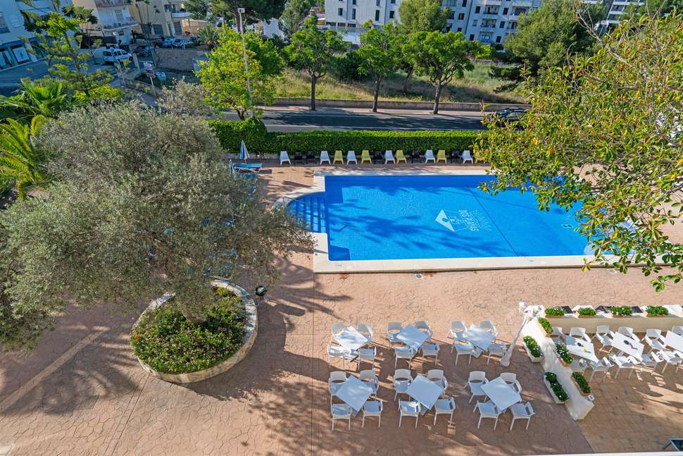 Een foto van het zwembad bij THB Dos Playas Hotel