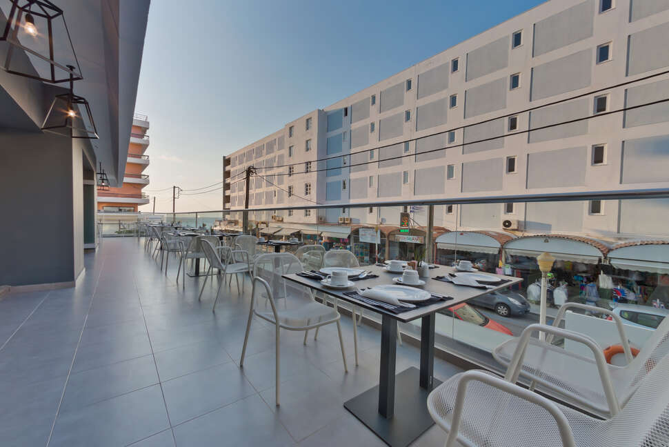 Ein Foto von den Einrichtungen im Mercure Rhodes Alexia Hotel & Spa