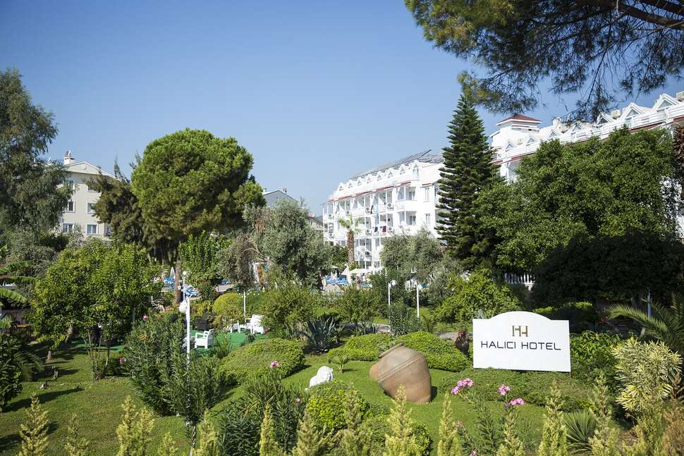 Een foto van de buitenkant van Halici Hotel