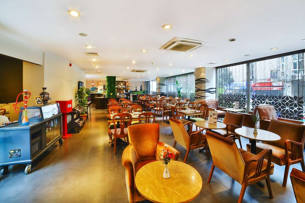 Een foto van All Seasons Hotel