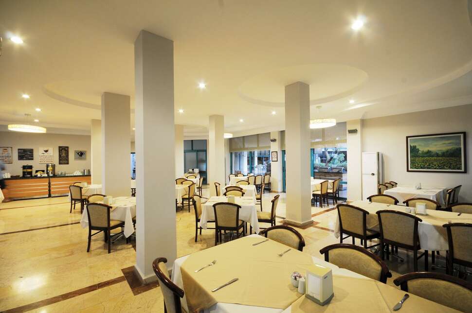 Een foto van Tropical Beach Hotel