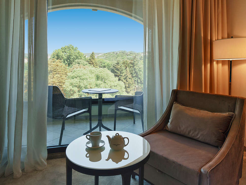 Een foto van Astor Garden Hotel