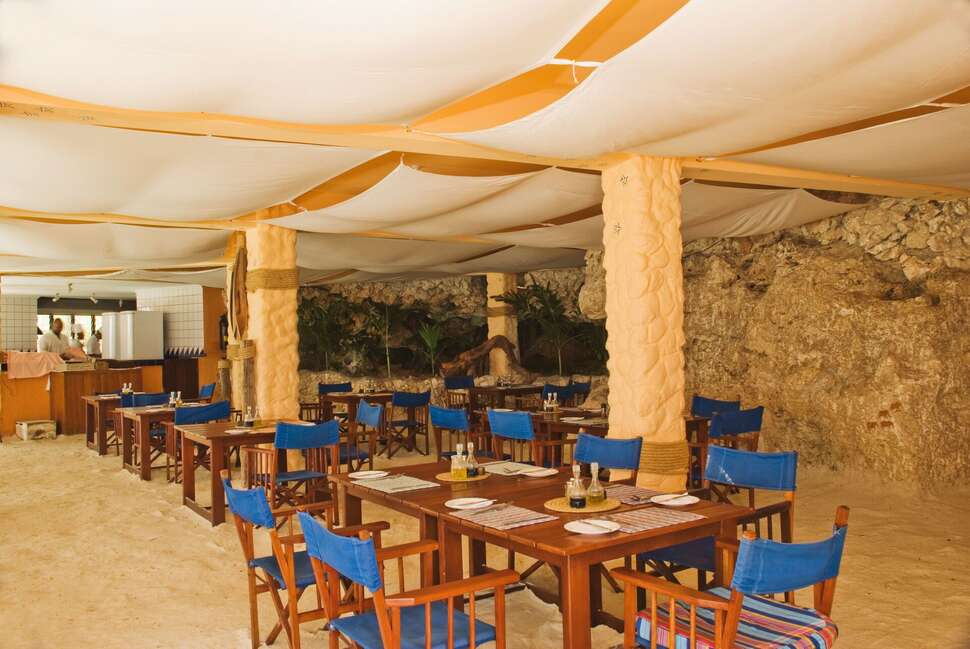 Ein Foto Bahari Beach Hotel