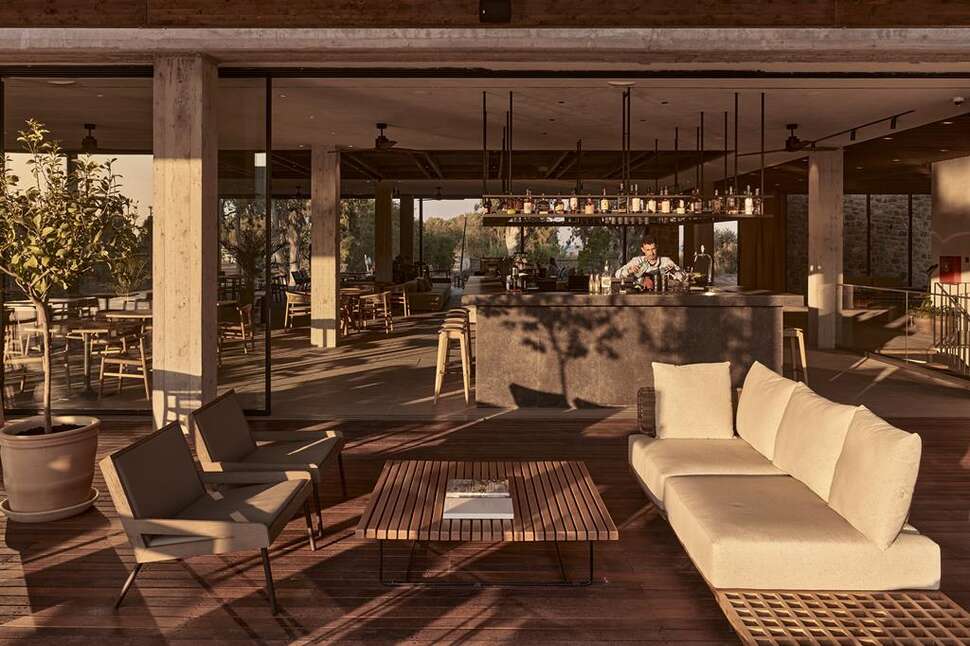 Een foto van de faciliteiten bij Theros All Suite Hotel