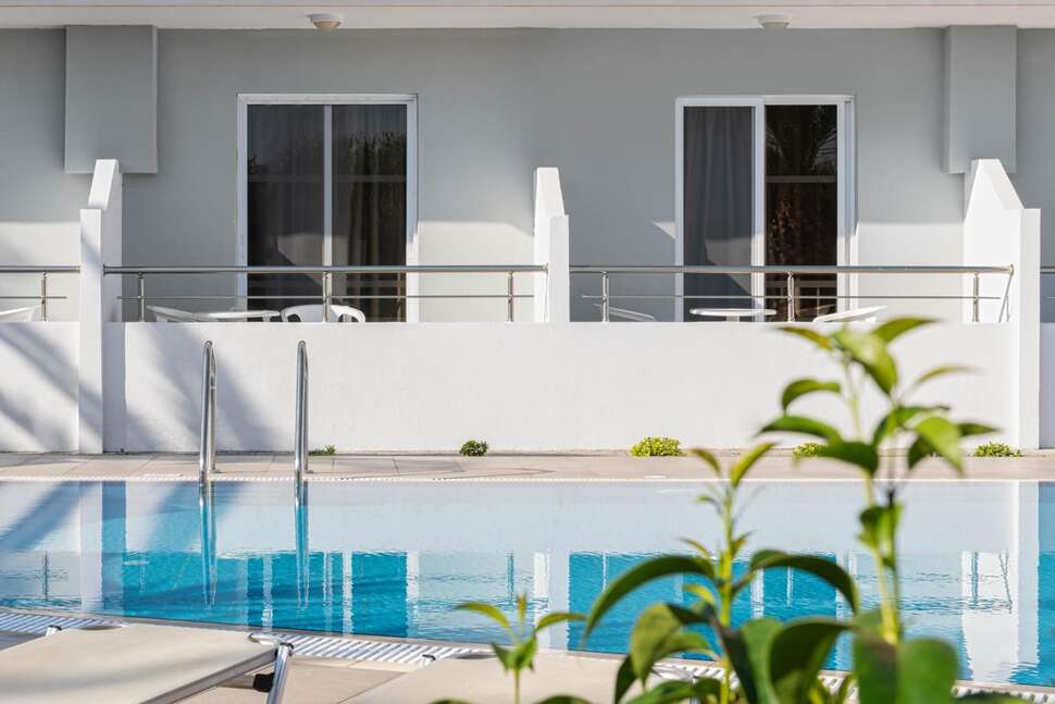 Een foto van het zwembad bij Meliton Hotel