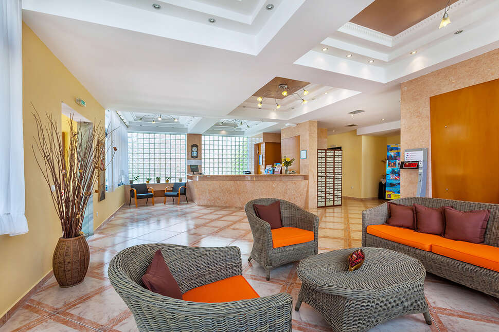 Een foto van het interieur van Hotel Atrium