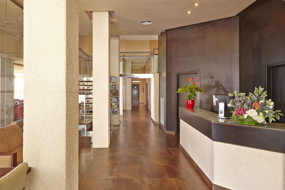 Een foto van het interieur van Blue Bay Hotel