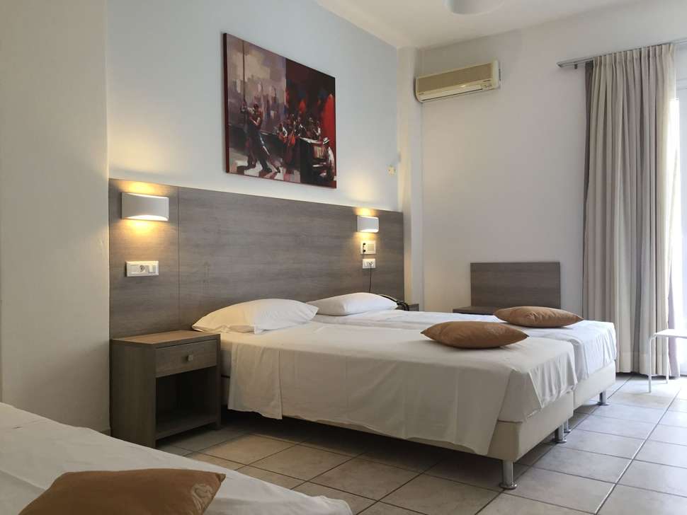 Ein Foto Voula Hotel