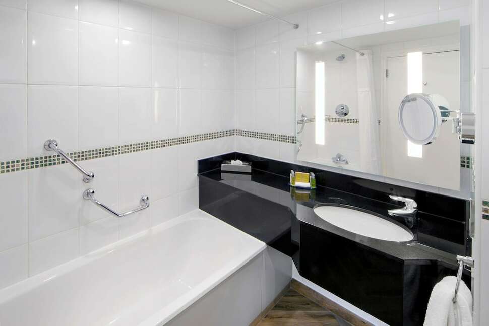 Ein Foto DoubleTree by Hilton Manchester Airport