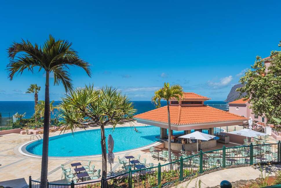 Een foto van het zwembad bij Pestana Royal All Inclusive