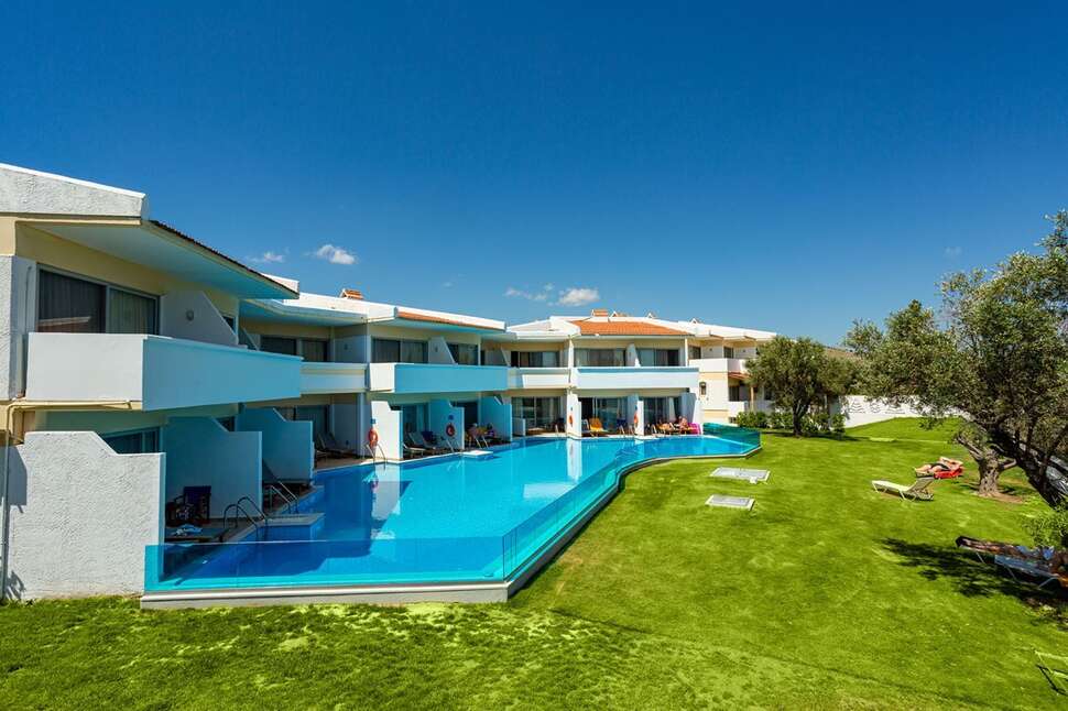Een foto van het zwembad bij Lydia Maris Resort & Spa
