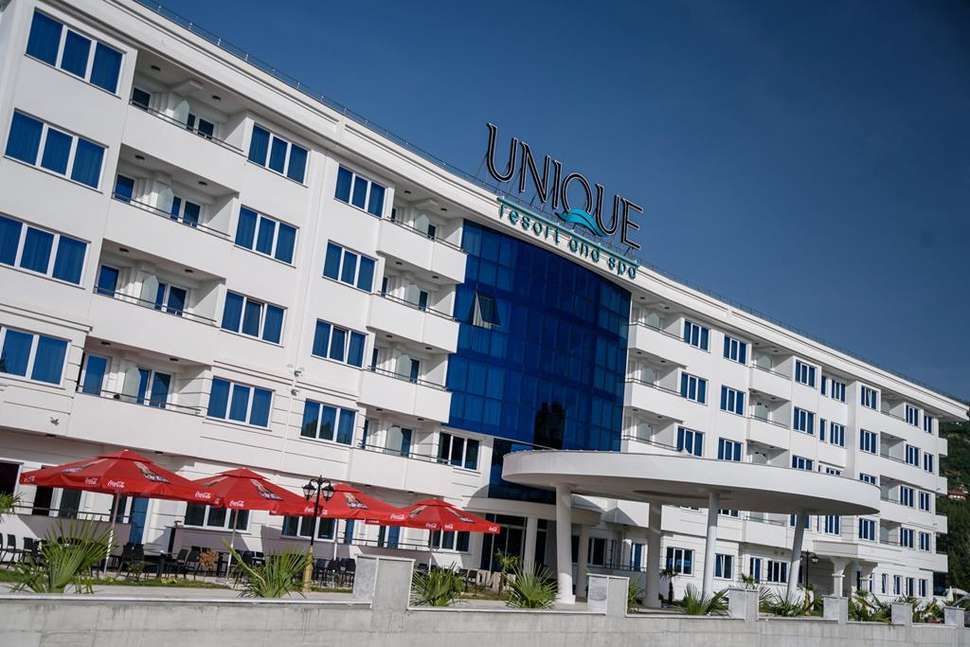 Een foto van de buitenkant van Unique Resort & Spa