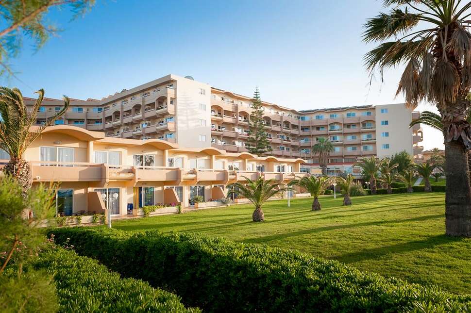 Een foto van de buitenkant van Sun Beach Resort