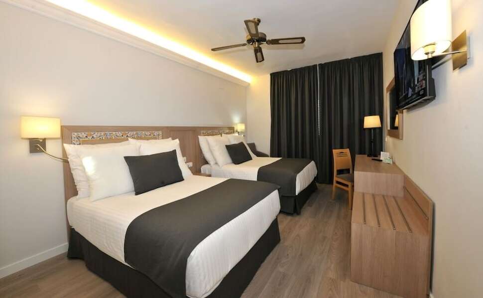 Een foto van Hotel Salobrena Suites