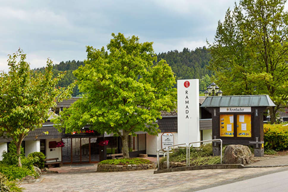 Een foto van de buitenkant van H Plus Hotel Willingen