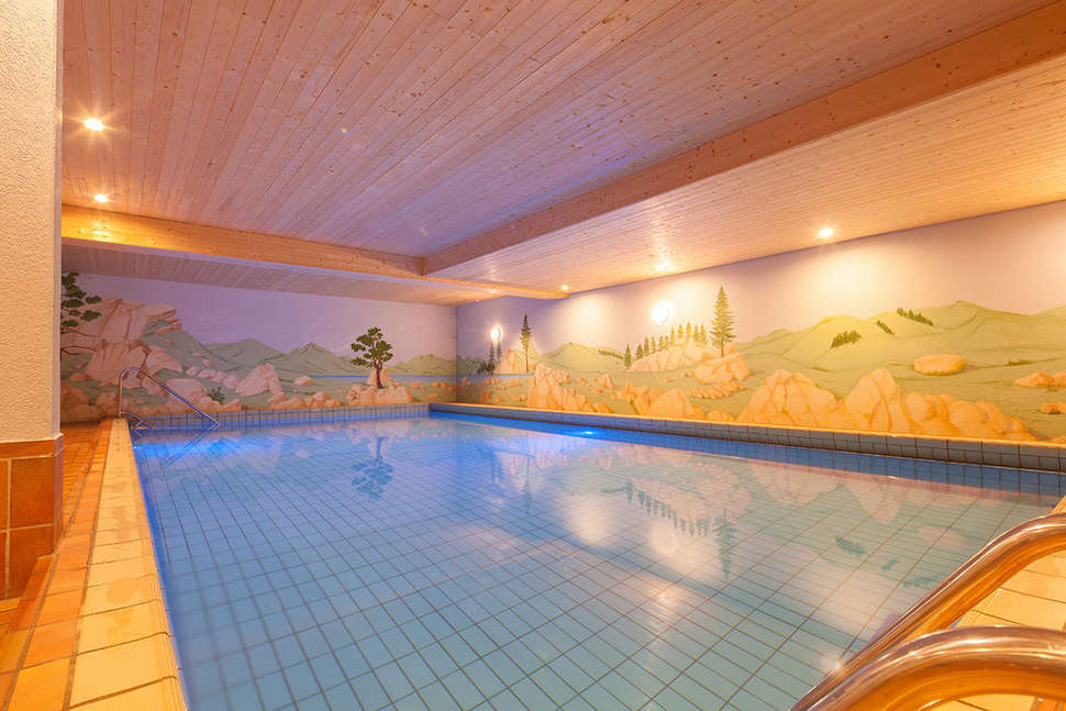 Een foto van het zwembad bij Best Western Plus Hotel Schwarzwald Residenz