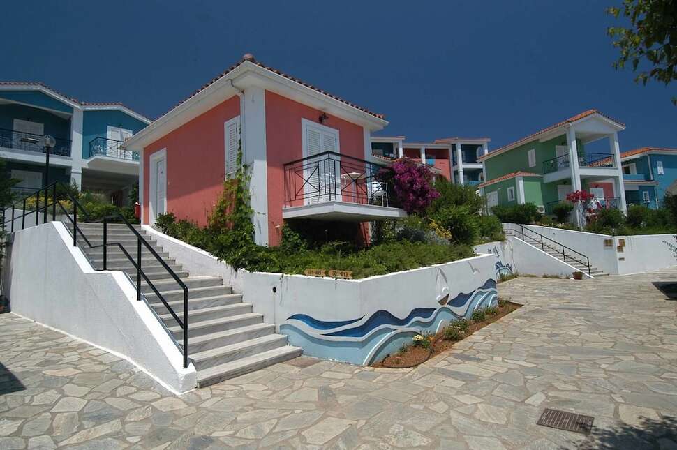 Een foto van de buitenkant van Porto Skala Hotel