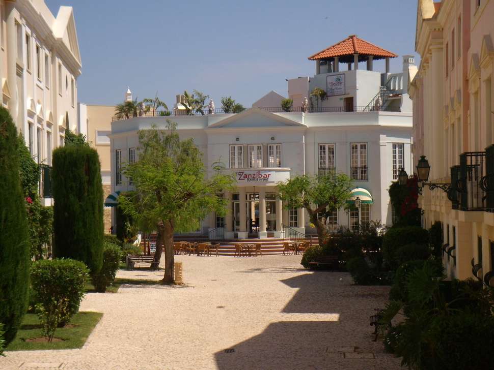 Ein Foto Old Village Apartments
