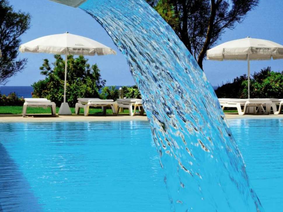 Een foto van Grecian Sands Hotel