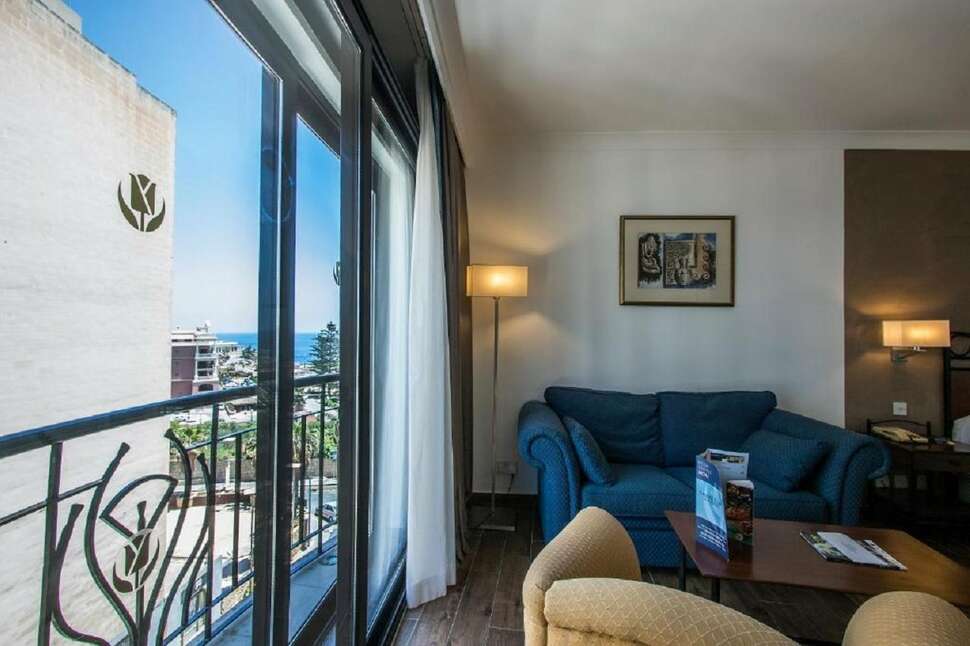 Ein Foto Golden Tulip Vivaldi Hotel